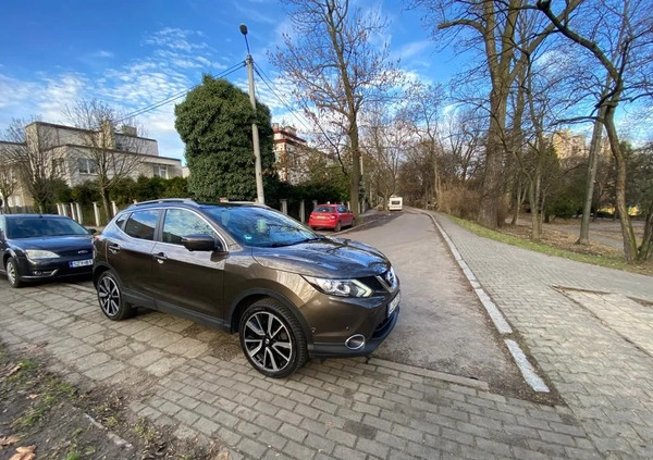 Nissan Qashqai cena 60900 przebieg: 173000, rok produkcji 2016 z Chorzów małe 172